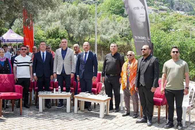 10 MAYIS 2026 PAZAR GÜNÜ, İZMİR İLİ KEMALPAŞA SOĞUKPINAR ŞUBEMİZ TARAFINDAN DÜZENLENEN 2. BADEM DEDE BAHAR ŞENLİĞİNE, GENEL MERKEZ YÖNETİM KURULU VE ÇINARKÖY ŞUBEMİZLE BİRLİKT - Fotoğraf 2